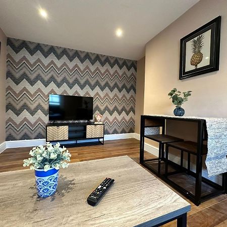 Funky 1 Bedroom Apartment Next To The Sea برايتون المظهر الخارجي الصورة